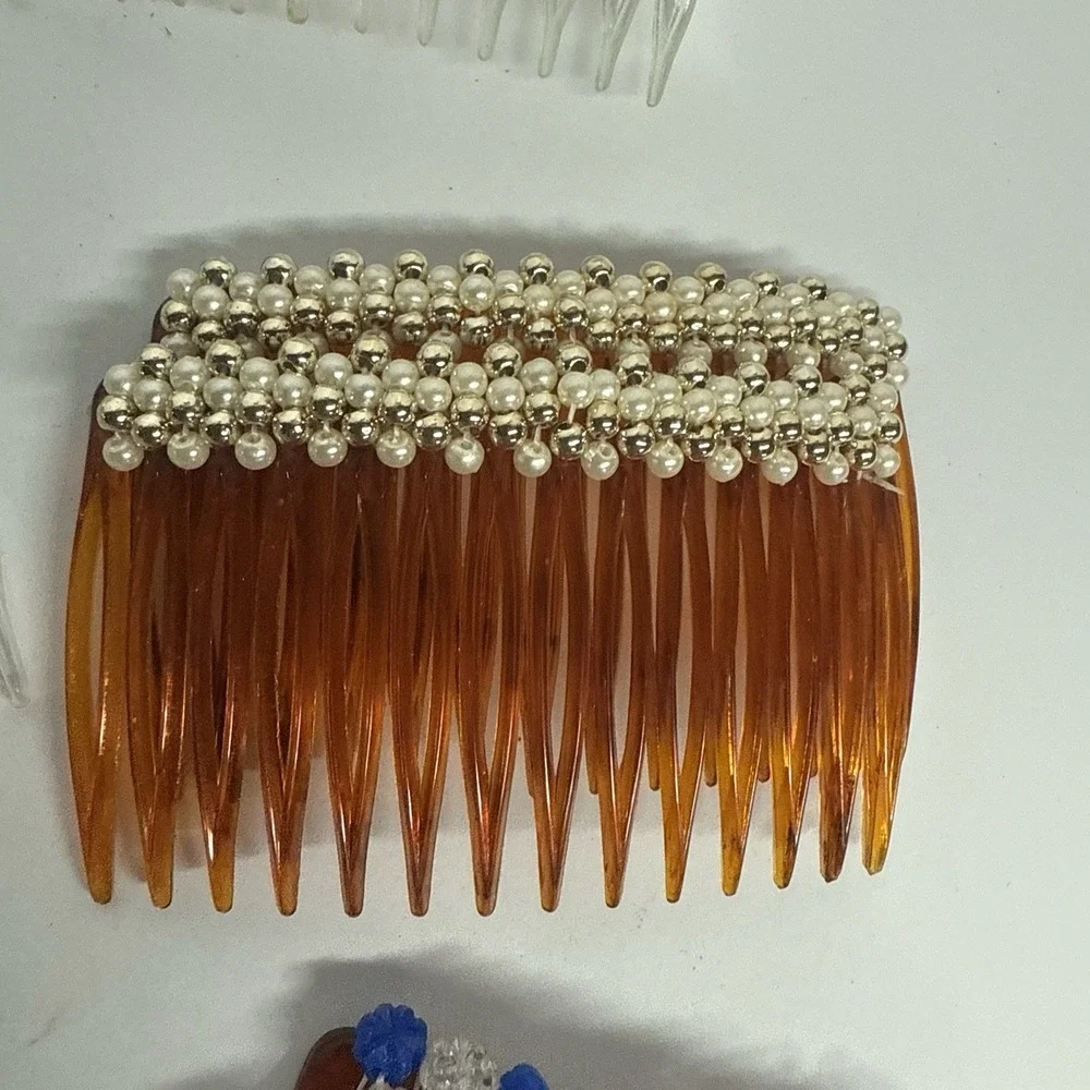 VTG Assortment Of Hair Clasps‎ And Combs Beaded Sequin